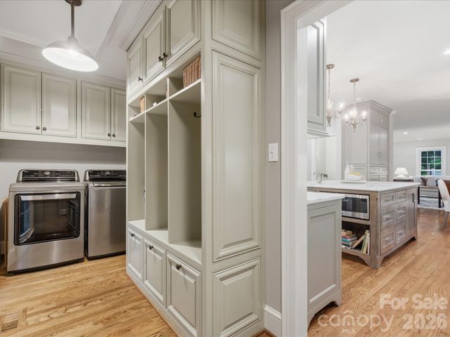 2506 Winding Oak Drive, Charlotte, NC 28270
