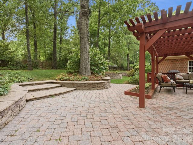 2506 Winding Oak Drive, Charlotte, NC 28270