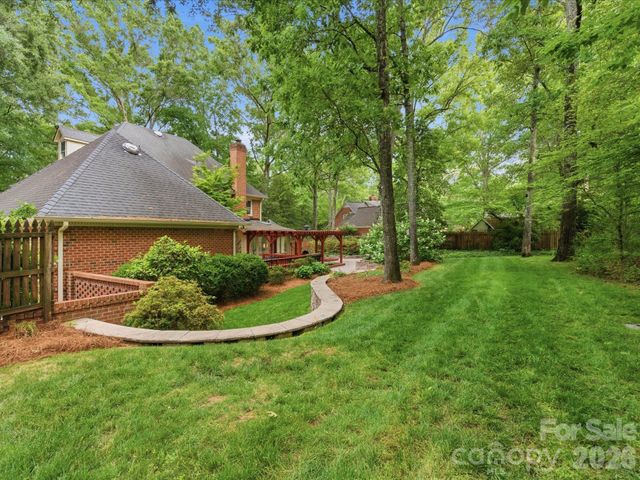2506 Winding Oak Drive, Charlotte, NC 28270