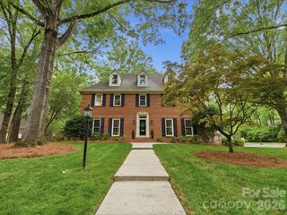 2506 Winding Oak Drive, Charlotte, NC 28270