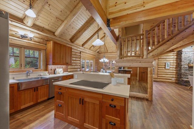 44 Pine Avenue, Mount Hermon, CA 95041