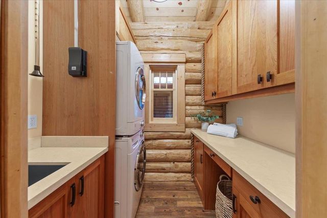 44 Pine Avenue, Mount Hermon, CA 95041