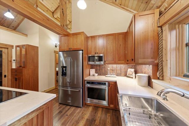 44 Pine Avenue, Mount Hermon, CA 95041