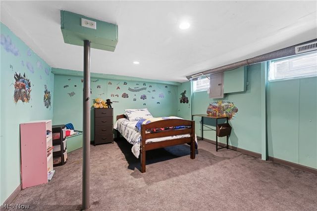 125 E Indiana Avenue, Sebring, OH 44672