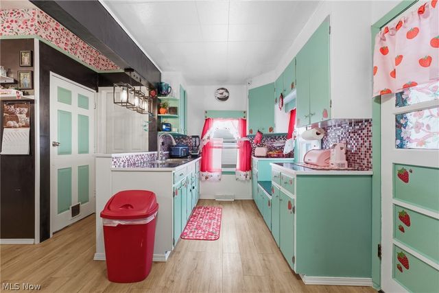 125 E Indiana Avenue, Sebring, OH 44672