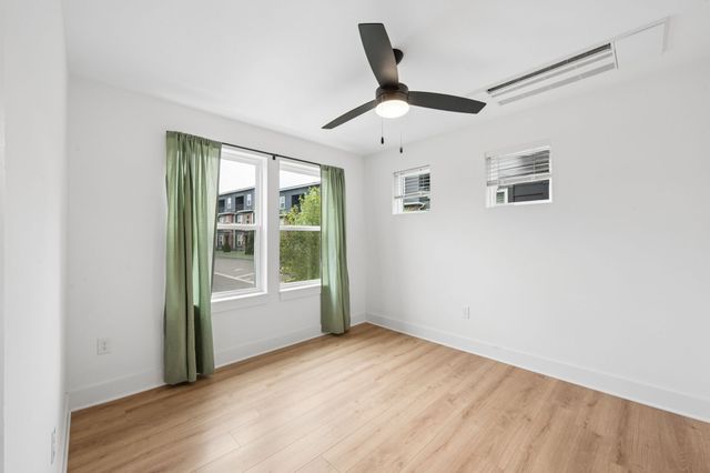 102 Duke St Apt 24, Nashville, TN 37207