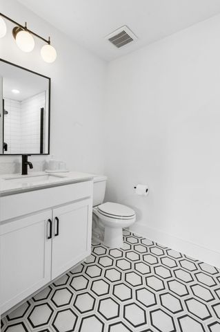 102 Duke St Apt 24, Nashville, TN 37207
