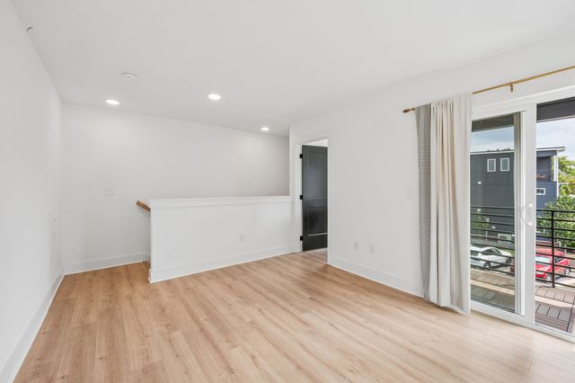 102 Duke St Apt 24, Nashville, TN 37207