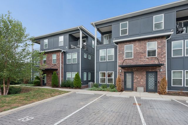 102 Duke St Apt 24, Nashville, TN 37207