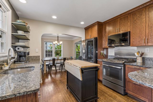 1260 Saint Clair Avenue, Saint Paul, MN 55105