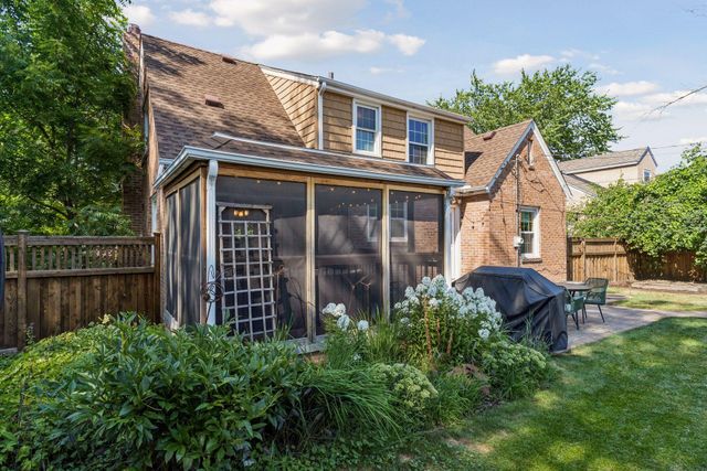 1260 Saint Clair Avenue, Saint Paul, MN 55105