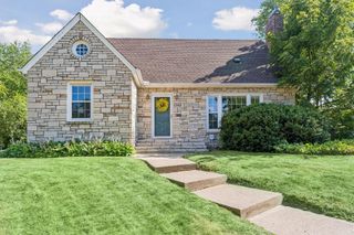 1260 Saint Clair Avenue, Saint Paul, MN 55105