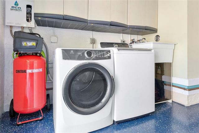 659 NW 88th Drive, Coral Springs, FL 33071