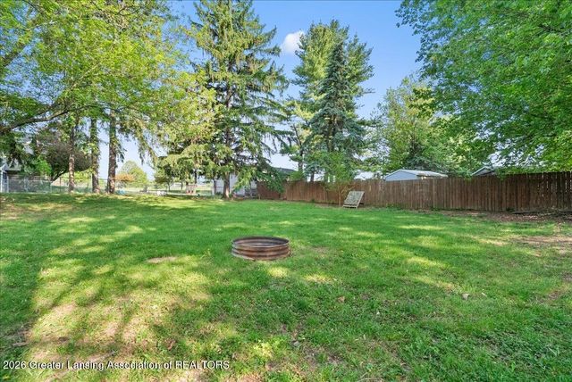 912 W Shepherd Street, Charlotte, MI 48813
