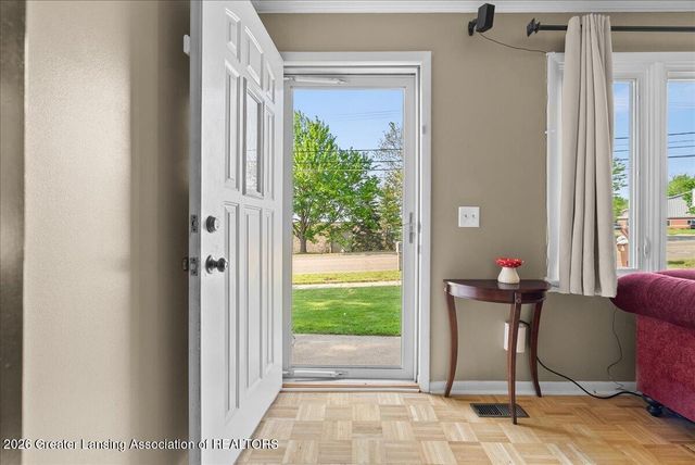 912 W Shepherd Street, Charlotte, MI 48813