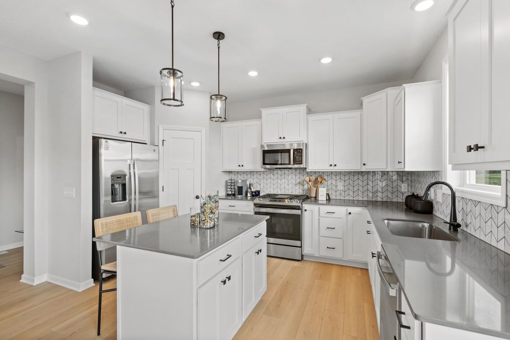 713 Prospect Pointe Road, Jordan, MN 55352 — photo 2