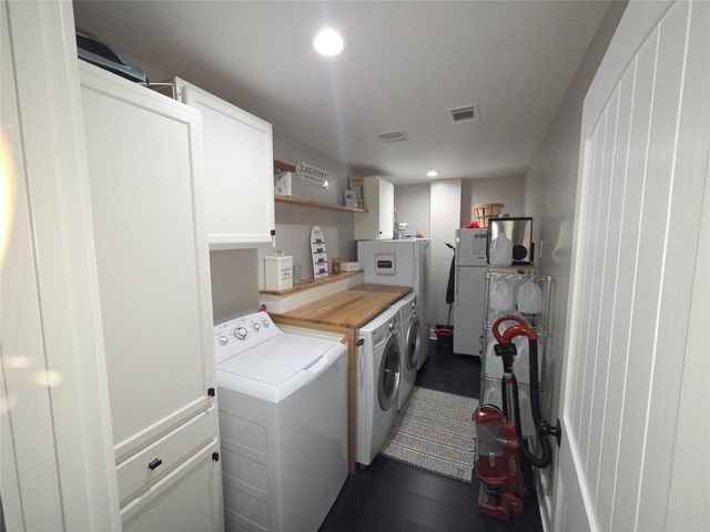 333 Edgewood, Onalaska, TX 77360