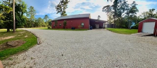 333 Edgewood, Onalaska, TX 77360