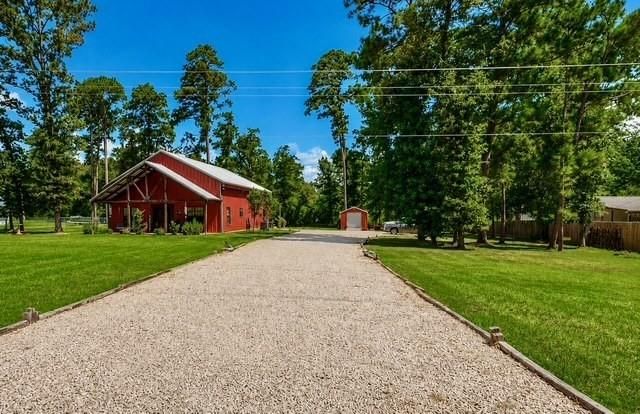 333 Edgewood, Onalaska, TX 77360