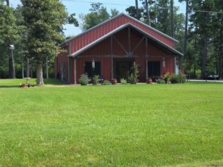 333 Edgewood, Onalaska, TX 77360