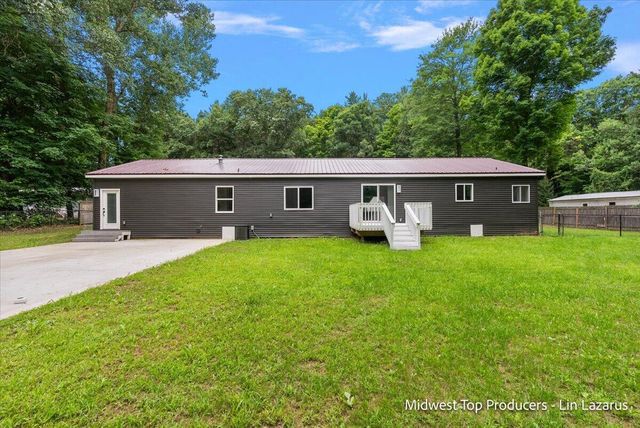 8270 Bradley Road, Belding, MI 48809