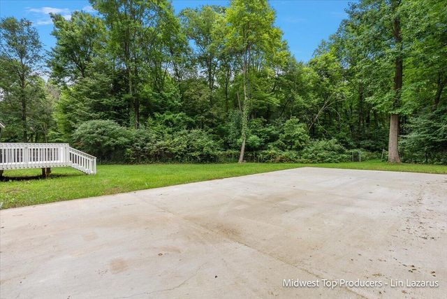 8270 Bradley Road, Belding, MI 48809