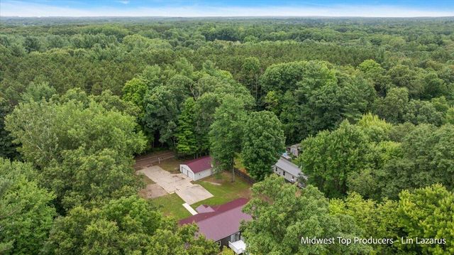 8270 Bradley Road, Belding, MI 48809