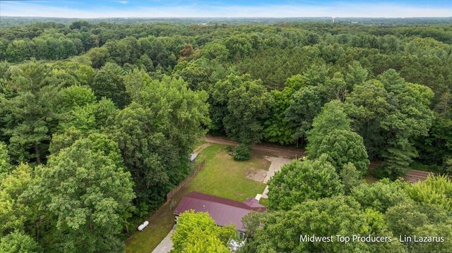 8270 Bradley Road, Belding, MI 48809