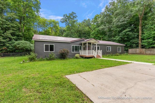 8270 Bradley Road, Belding, MI 48809