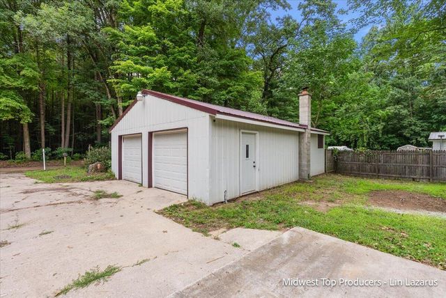 8270 Bradley Road, Belding, MI 48809