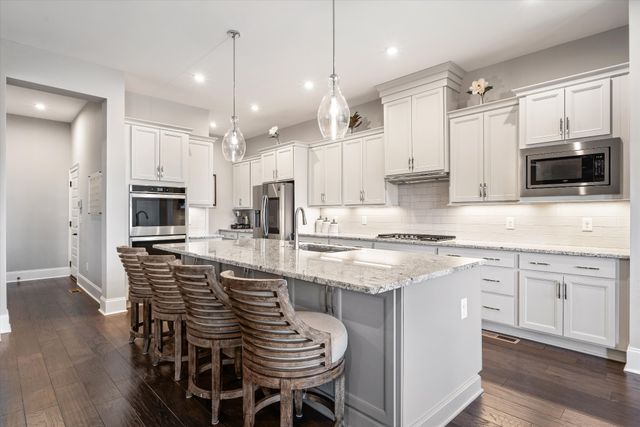 644 Five Oaks Blvd, Lebanon, TN 37087