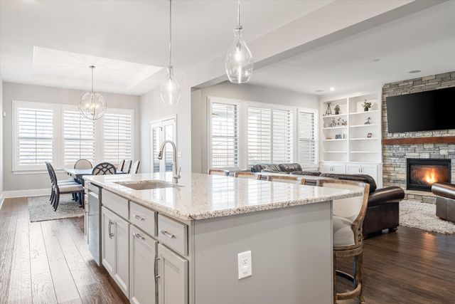 644 Five Oaks Blvd, Lebanon, TN 37087