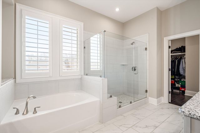 644 Five Oaks Blvd, Lebanon, TN 37087