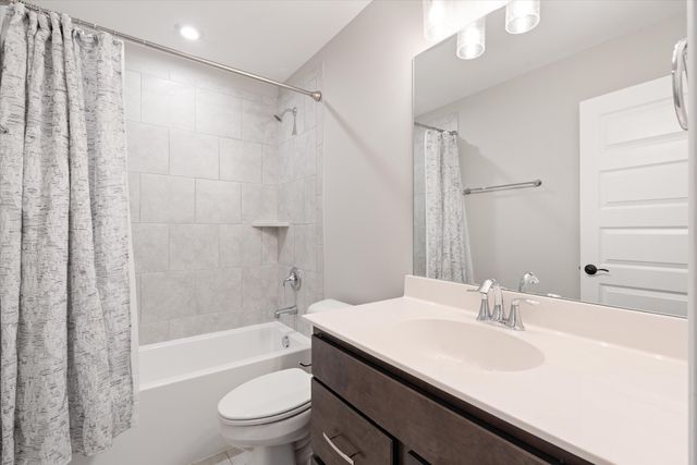 644 Five Oaks Blvd, Lebanon, TN 37087