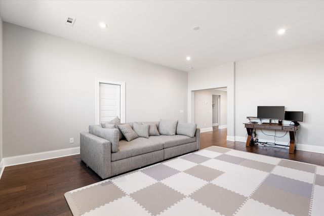 644 Five Oaks Blvd, Lebanon, TN 37087