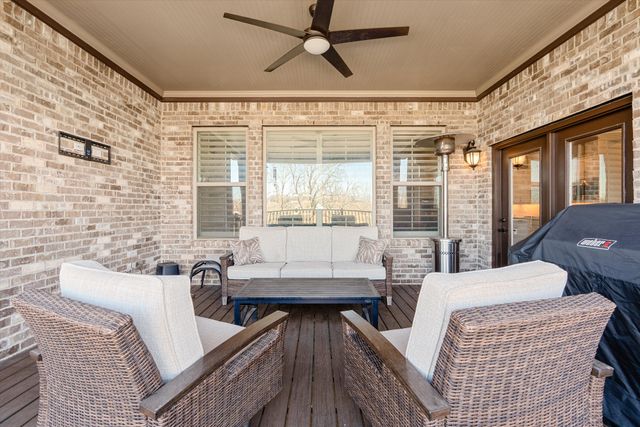 644 Five Oaks Blvd, Lebanon, TN 37087