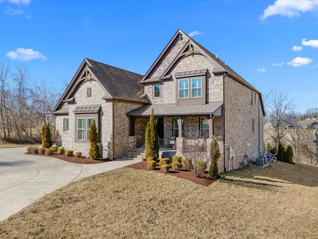 644 Five Oaks Blvd, Lebanon, TN 37087