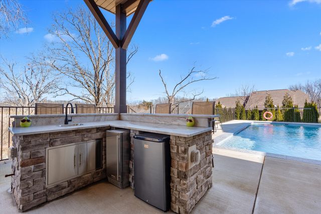 644 Five Oaks Blvd, Lebanon, TN 37087