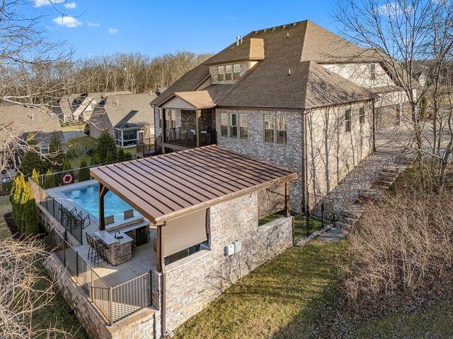 644 Five Oaks Blvd, Lebanon, TN 37087