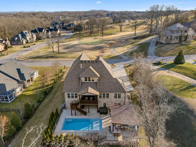 644 Five Oaks Blvd, Lebanon, TN 37087