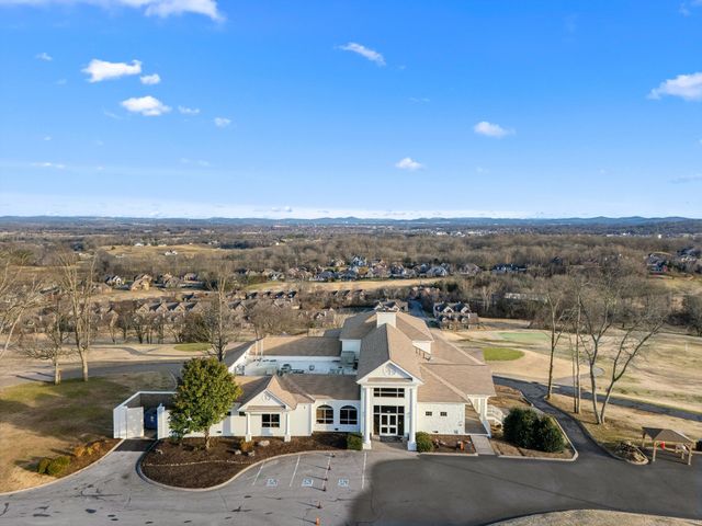 644 Five Oaks Blvd, Lebanon, TN 37087