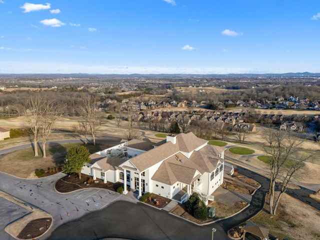 644 Five Oaks Blvd, Lebanon, TN 37087