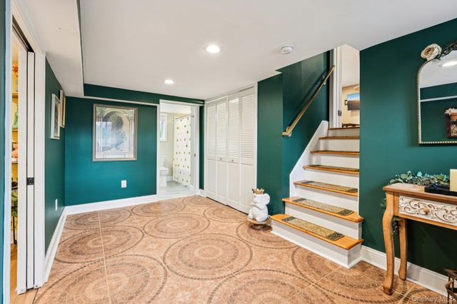 3 Garden Drive, New Windsor, NY 12553