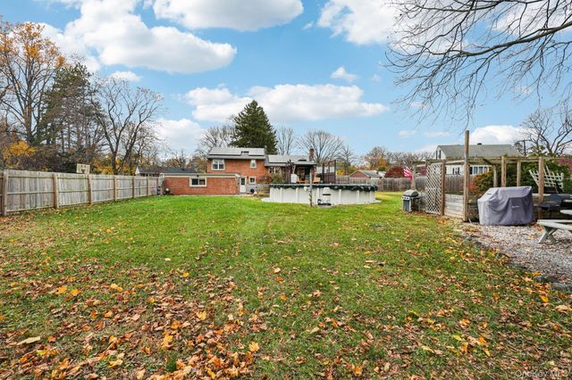 3 Garden Drive, New Windsor, NY 12553