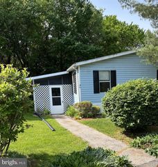 40 SHAWNA, York, PA 17402