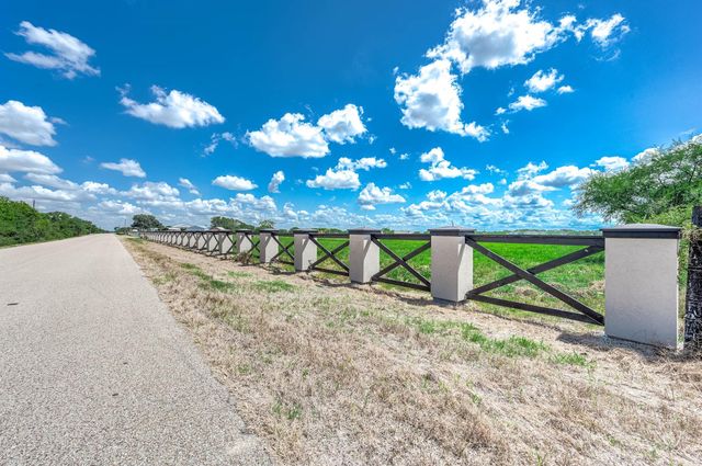 13911 Routt Point Road, Needville, TX 77461