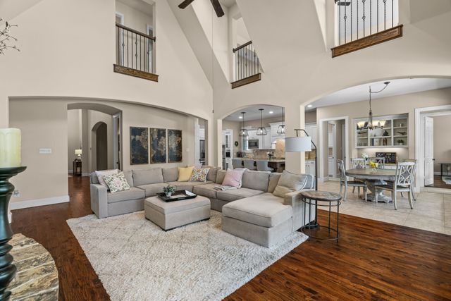 721 Kimbro Avenue, Lantana, TX 76226