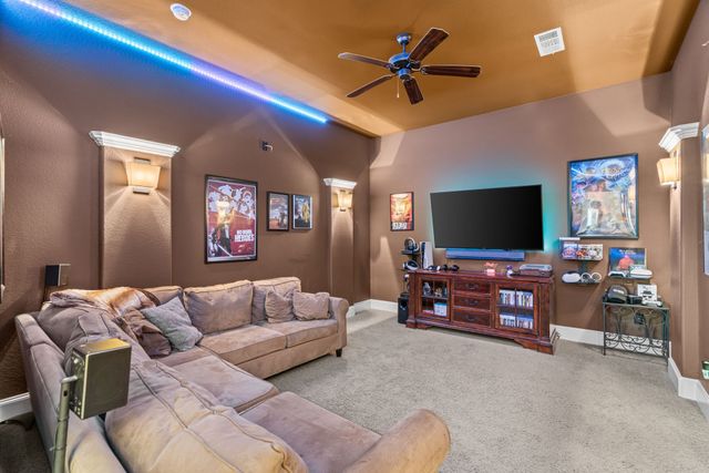 721 Kimbro Avenue, Lantana, TX 76226