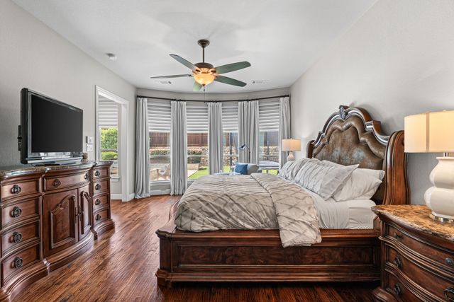 721 Kimbro Avenue, Lantana, TX 76226