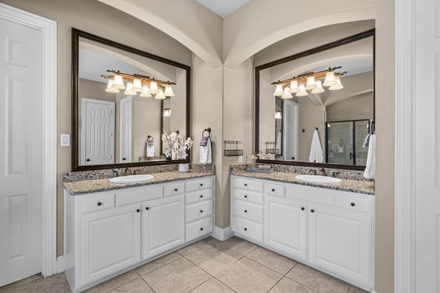 721 Kimbro Avenue, Lantana, TX 76226